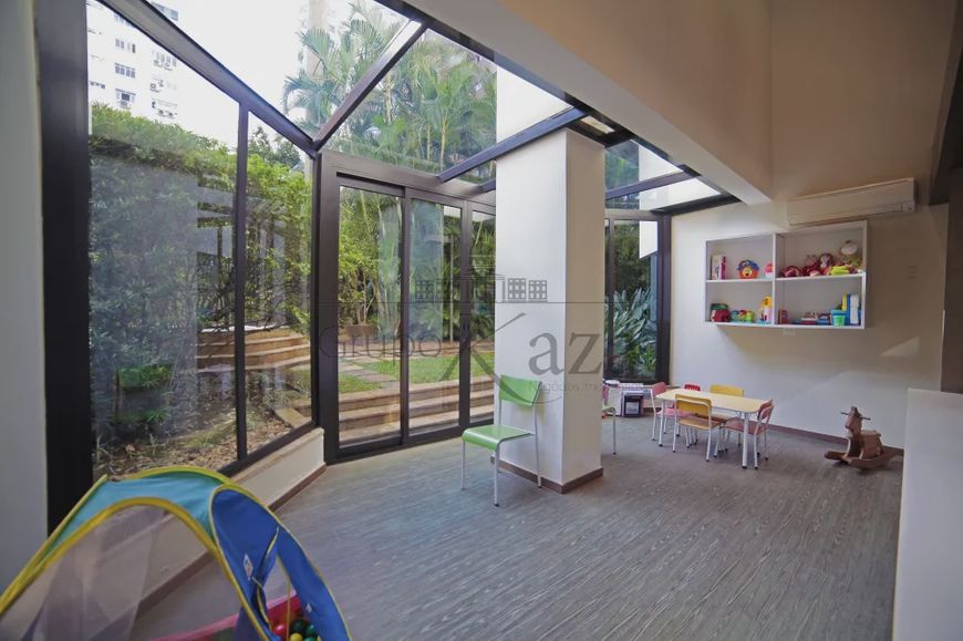 Apartamento para venda com 210 metros quadrados com 3 quartos em Itaim Bibi - São Paulo - SP