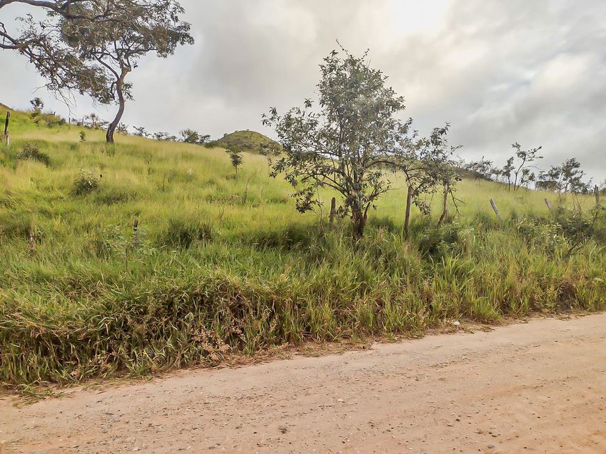 Imóvel para venda tem 1198 metros quadrados em Recanto das Acácias - São Roque - SP