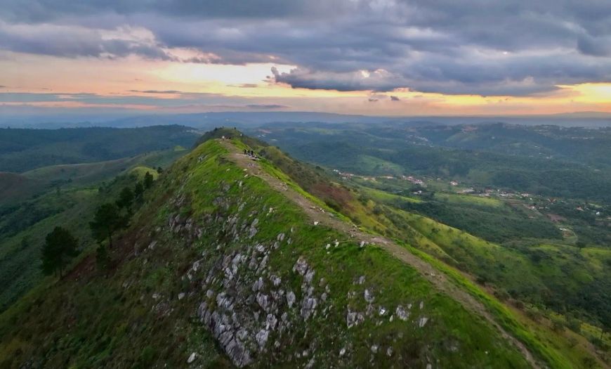 *Excelente Oportunidade: Terreno em Loteamento Fechado "Rincão do Saboó" em São Roque*