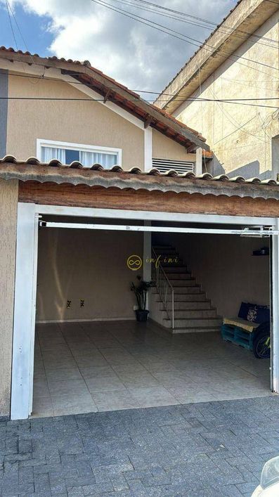Casa com 3 quartos, sendo 1 suíte à venda, 130 m² por R$ 795.000 - Jardim Villaça - São Roque/SP