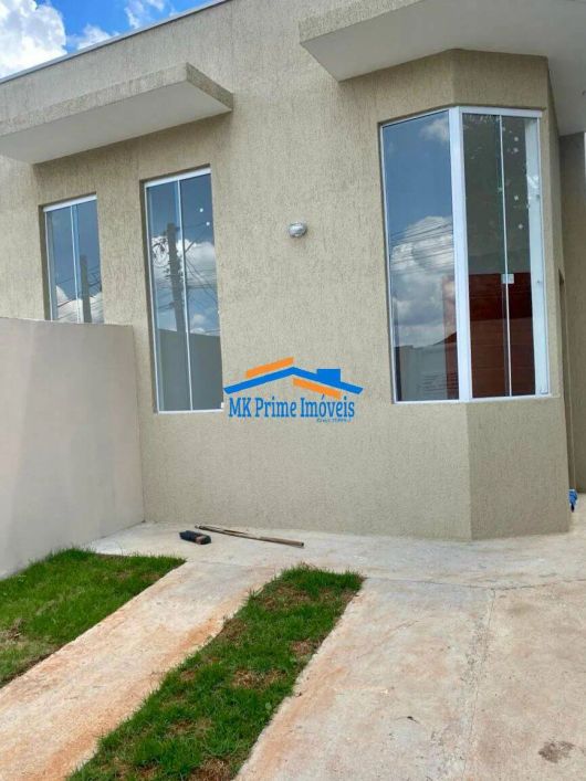 Casa Térrea 2 Quartos sendo 1 Suíte e 2 Vagas para Venda - São Roque/SP