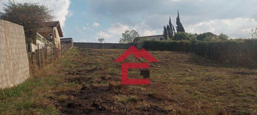 Ibiúna-terreno com 1.200 m2, murado limpo, vista panorâmica lado da rodovia!