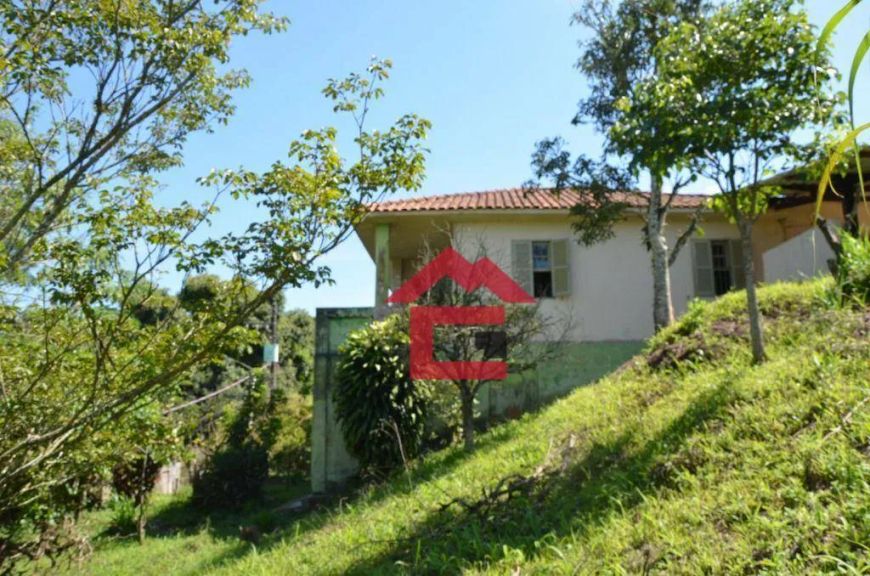 São Roque - Chácara com Área de 1.200m², sendo 3 dormitórios e vista Panorâmica, a 10 minutos do Rot