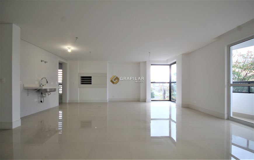 Apartamento novo na Vila Izabel com 3 quartos sendo uma suíte e 02 vagas de garagem