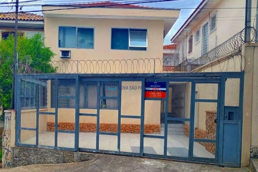 Sobrado Residencial / Comercial com 03 Dorms E 03 Vagas!