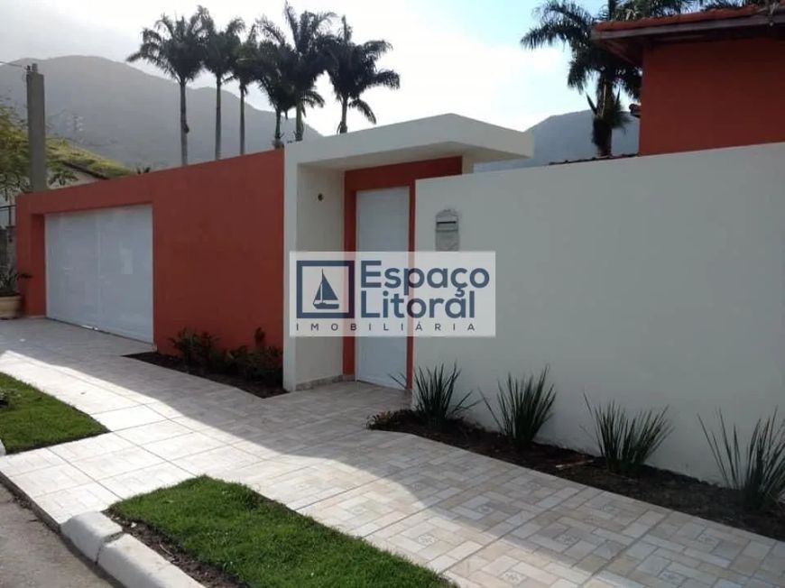 Oportunidade , excelente imóvel para venda 50 metros da praia, 03 dorms. , espaço gourmet compelto