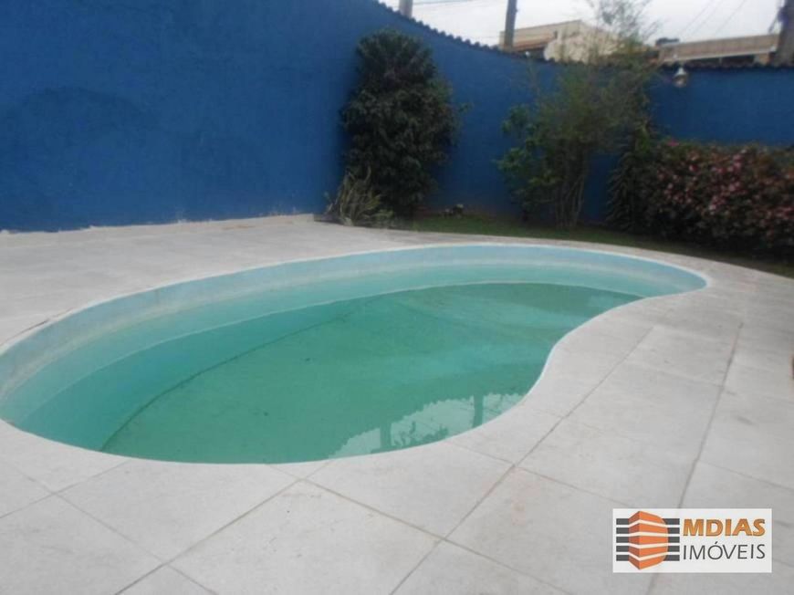 Casa térrea com 3 dormitórios 180m² terreno de 381 m² 4 vagas
