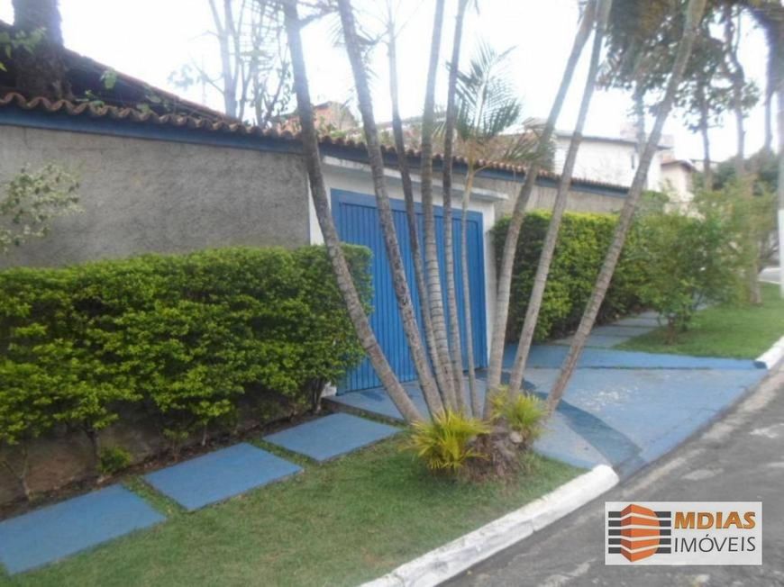 Casa térrea com 3 dormitórios 180m² terreno de 381 m² 4 vagas