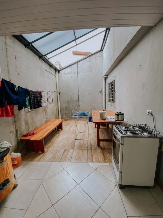 Casa à venda em Curitiba-PR, no bairro Fazendinha . 3 quartos, 1 suíte, 1 sala, 3 banheiros, 4 vagas
