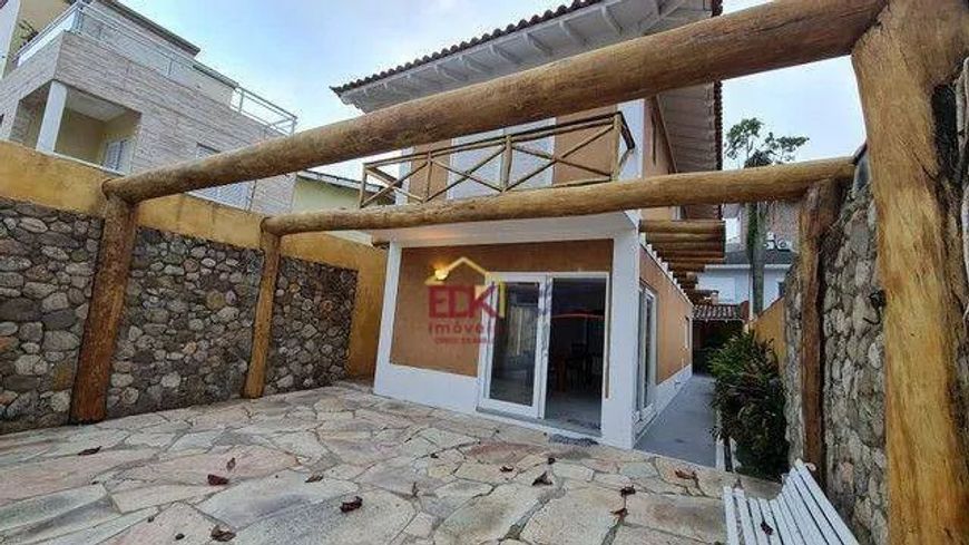 Sobrado com 3 dormitórios à venda, 132 m² por R$ 2.500.000,00 - Juquehy - São Sebastião/SP