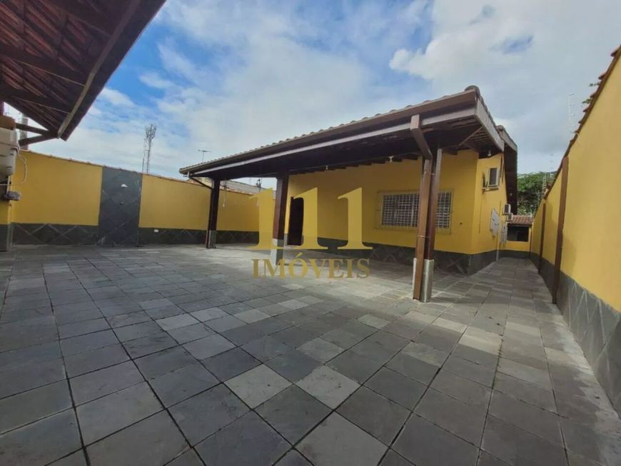 Casa de 3 quartos com 1 suíte / Enseada / 164 m² de construção / 250 m² de terreno / São Sebastião.