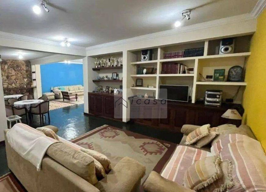 Sobrado com 4 dormitórios à venda, 357 m² por R$ 2.000.000,00 - Pr Arrastão - São Sebastião/SP