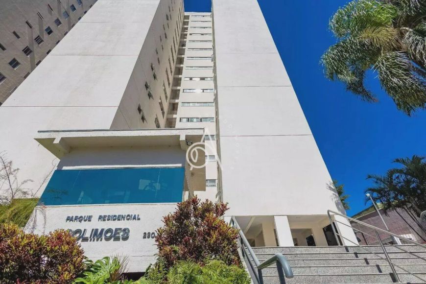 Apartamento todo reformado no Portão