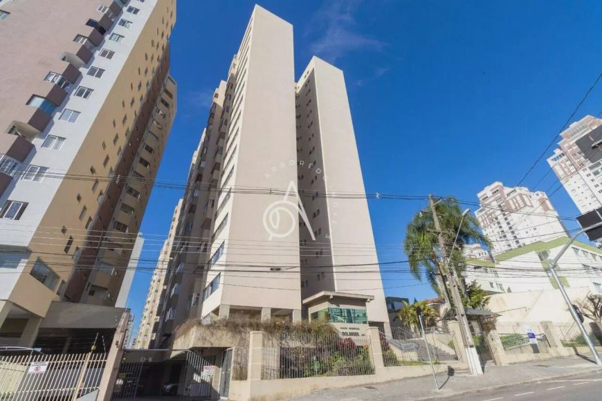 Apartamento todo reformado no Portão