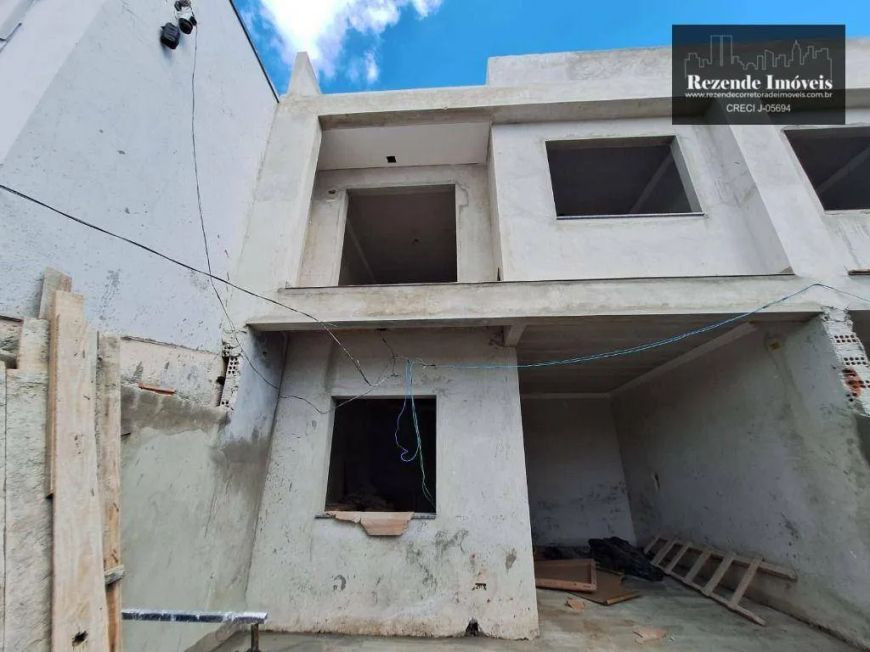 Sobrado com 3 dormitórios à venda, 89 m² por R$ 460.000,00 - Caiuá - Curitiba/PR
