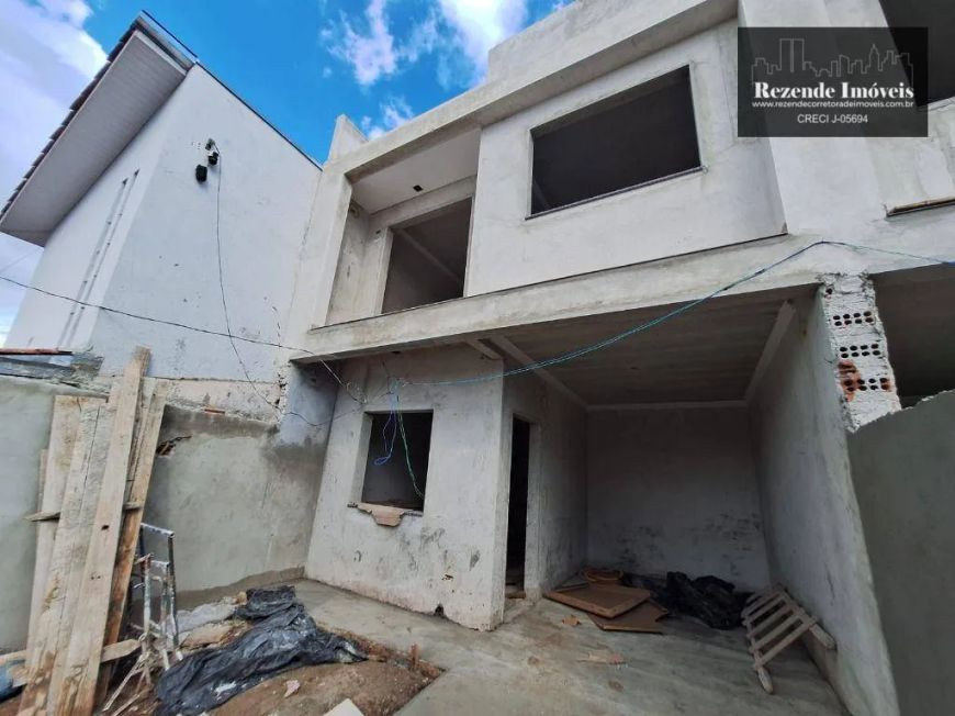 Sobrado com 3 dormitórios à venda, 89 m² por R$ 460.000,00 - Caiuá - Curitiba/PR