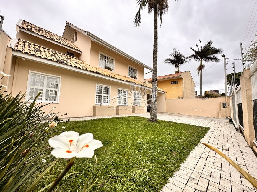 Sobrado 3 Quartos com suíte à venda no Cajuru em Curitiba/PR - Confiancce Imóveis