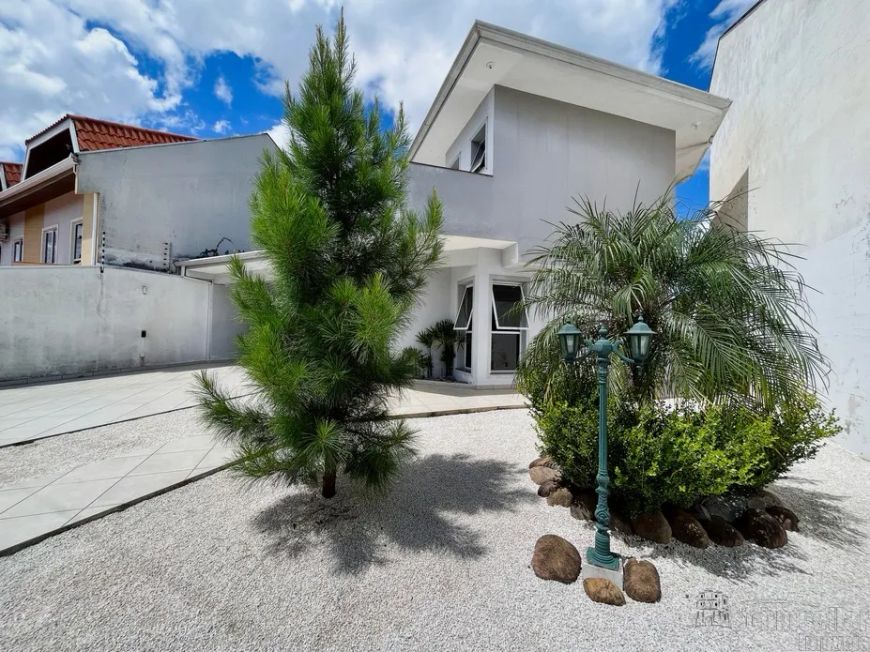Casa Residencial com 3 quartos à venda por R$ 1499000.00, 328.00 m2 - BOQUEIRAO - CURITIBA/PR