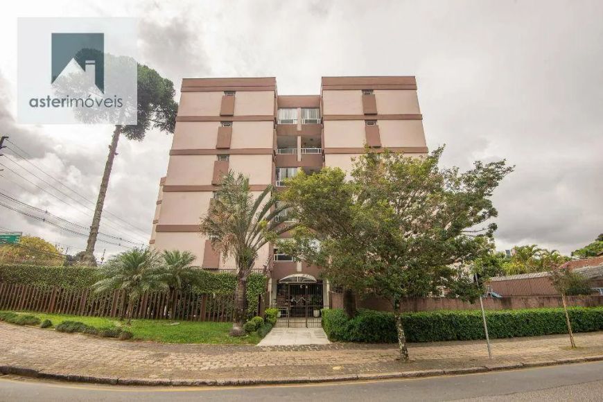 Apartamento quartos, suíte, sacada - Alto da Glória - Curitiba/PR