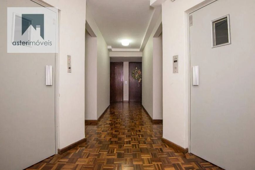 Apartamento quartos, suíte, sacada - Alto da Glória - Curitiba/PR