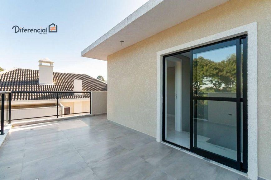 Sobrado à venda por R$ 1.350.000,00 - Bacacheri - Curitiba/PR