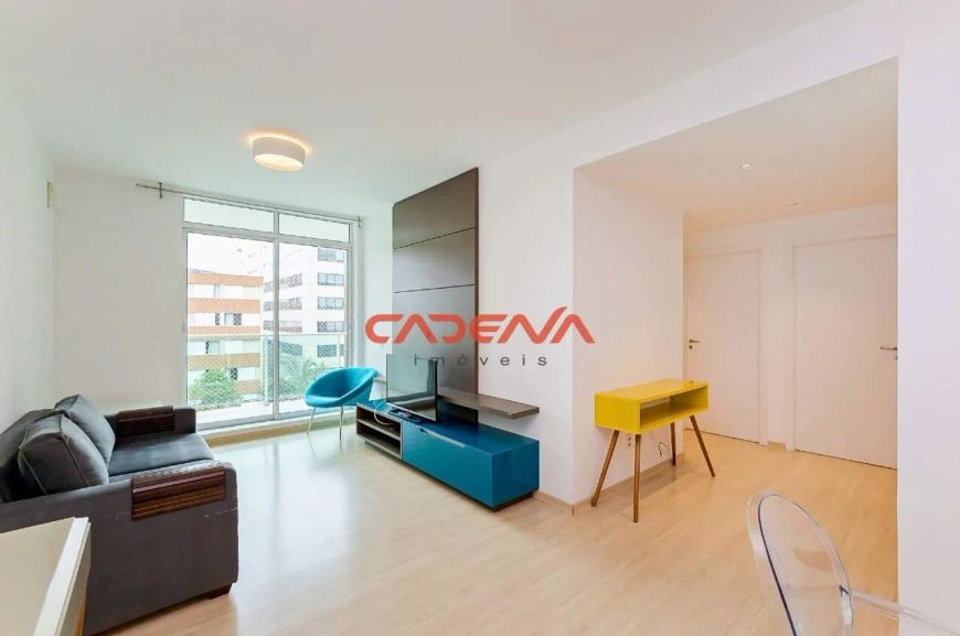 Apartamento com 3 quartos e 2 vagas para aluguel no Juvevê