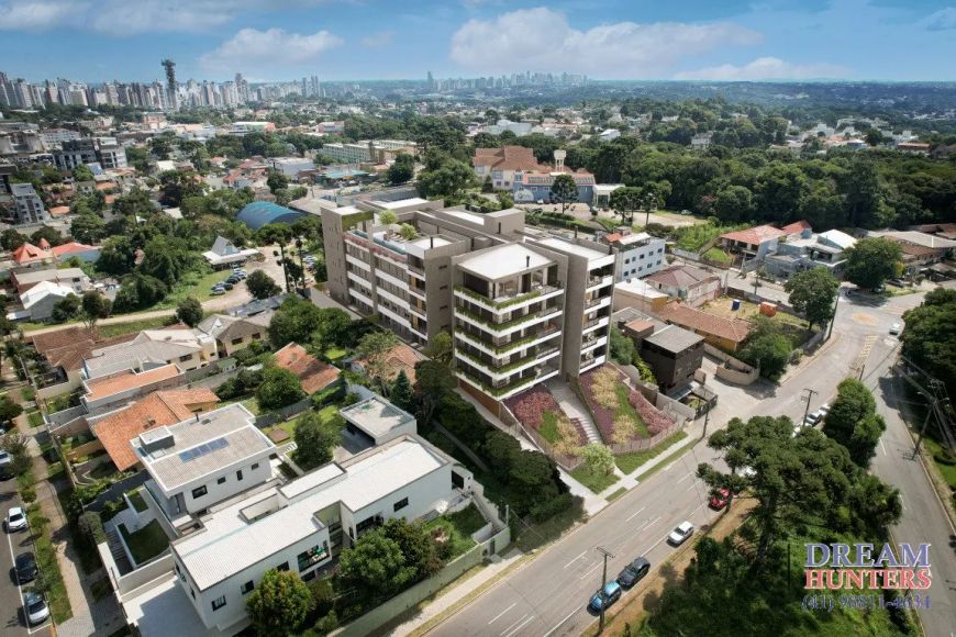Apartamento de 112.53m² no bairro Mercês, com 3 quartos (3 suítes), 4 banheiros e 2 vagas de garagem