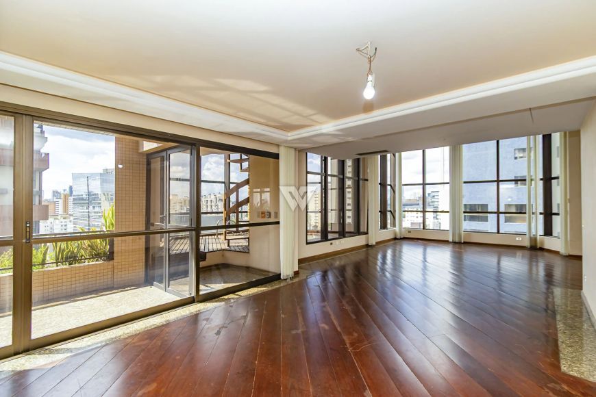 Apartamento duplex no Batel, Ed Place Vendome, 436m, 5 qtos, 4 suites, 6 vagas, amplo e iluminado