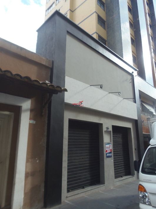 Loja de 290 m² para locação, no Centro em Viçosa - MG.