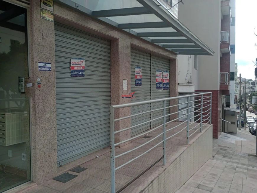 Loja com 03 salas para Locação no Centro de Viçosa MG.