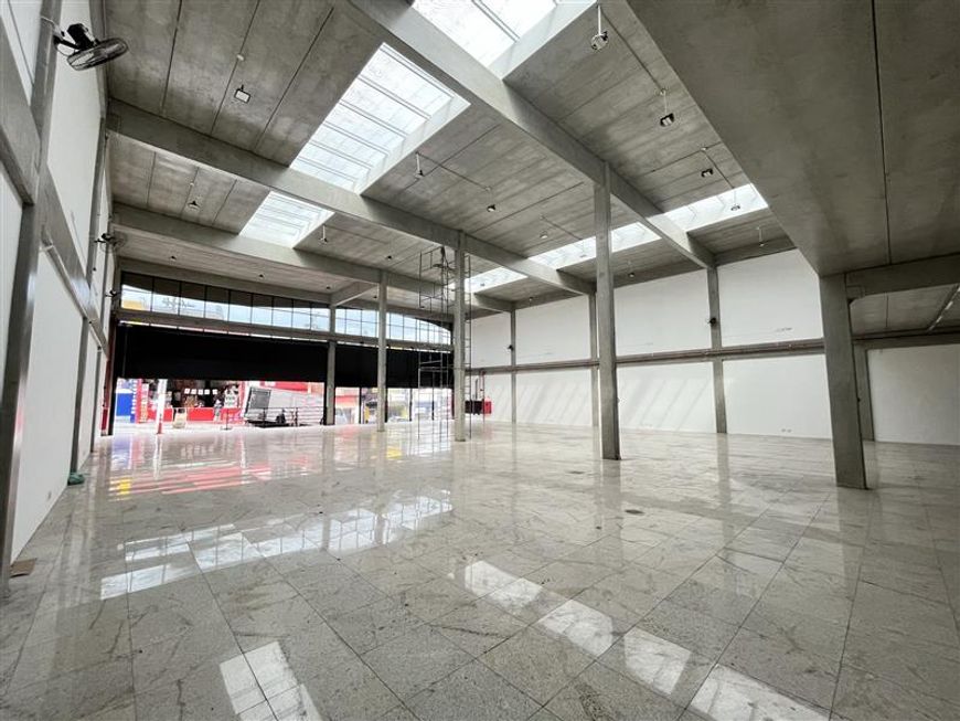 SALÃO / LOJA 1.000m² - RUA SENADOR FLÁQUER (SANTO AMARO)