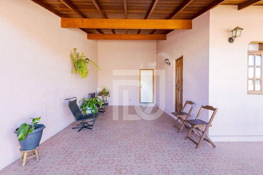 Casa com 7 dormitórios à venda, 320 m² por R$ 1.050.000,00 - Orleans - Curitiba/PR