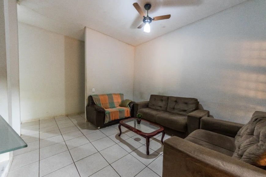 Casa tipo para venda com 4 quartos, sendo 2 suítes, 322m²