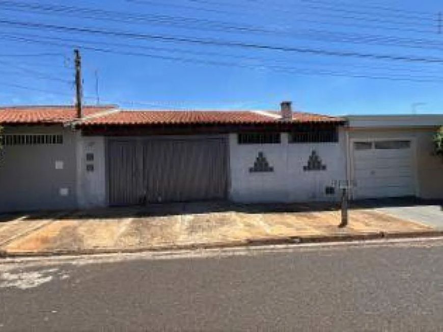 Casa 159 m² - Conjunto Habitacional Margarida Raymundo Berchieri - Jaboticabal - SP