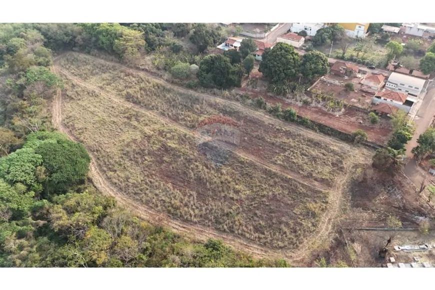 Área rural em Jaboticabal com cerca de 1 alqueire para investimento ou lazer