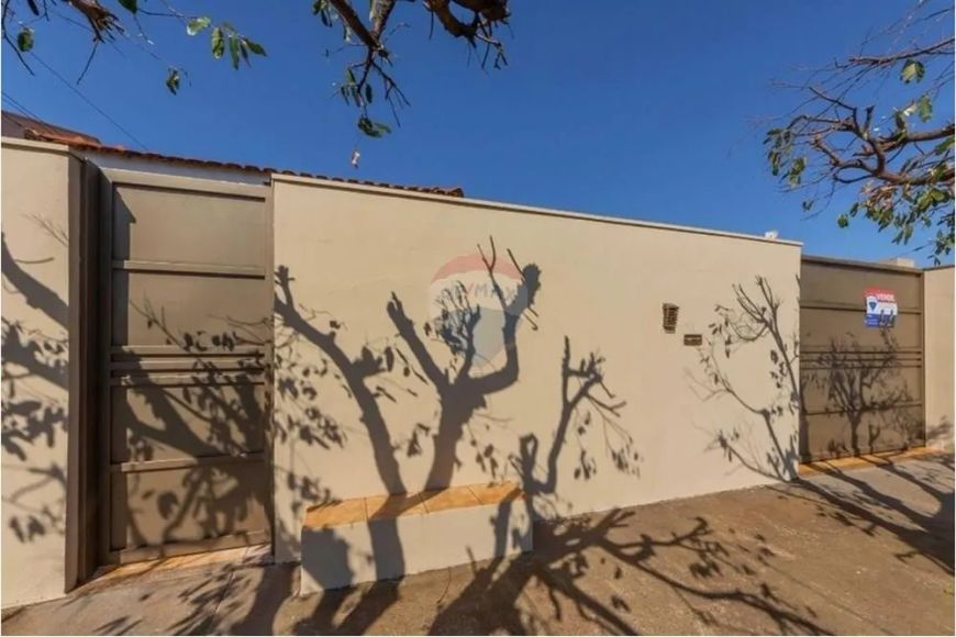 Casa a Venda 3 quartos Área de Lazer Jaboticabal R$ 355.000