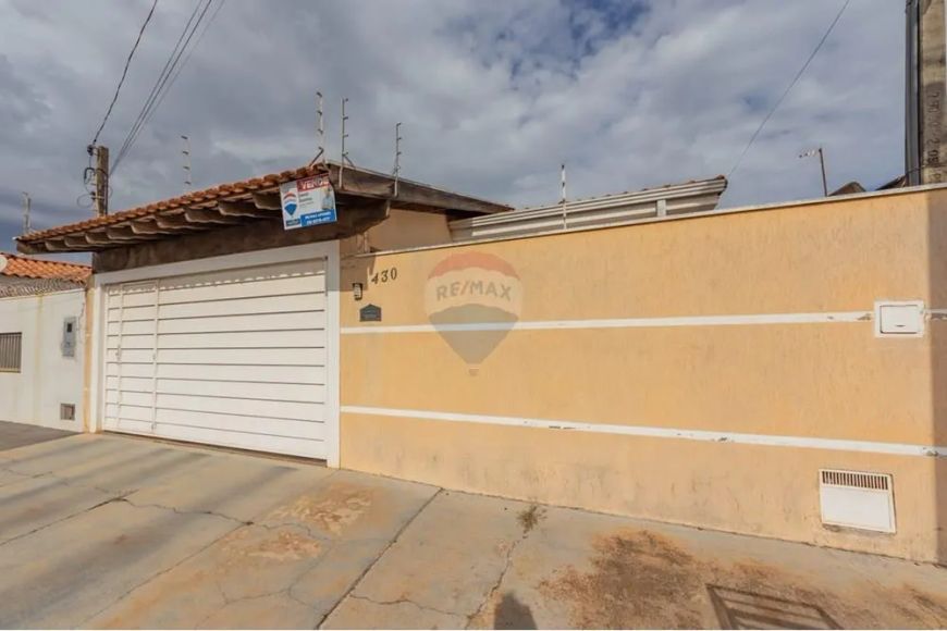 Excelente casa a venda no Jardim Santo Antônio em Jaboticabal -SP!