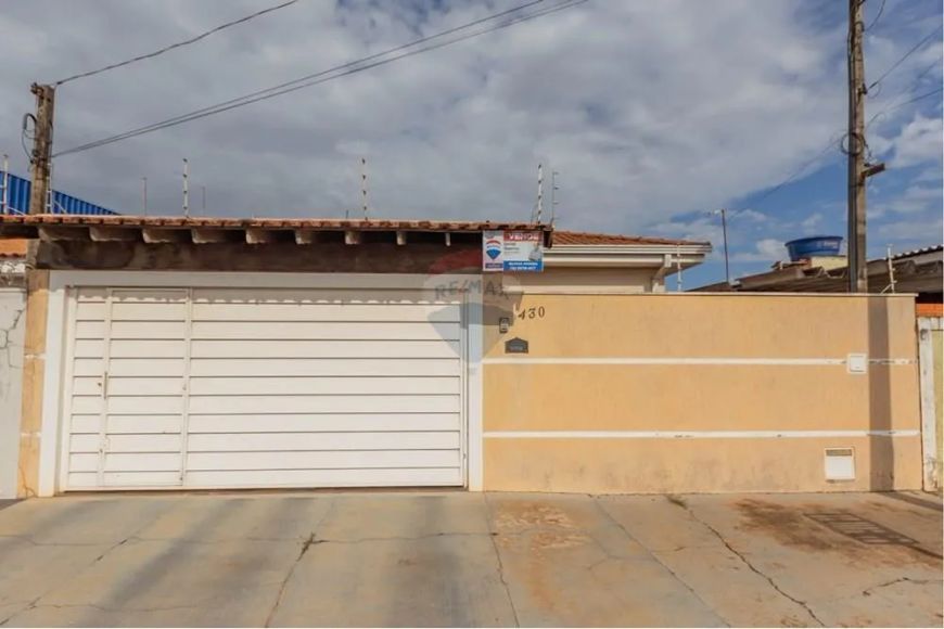 Excelente casa a venda no Jardim Santo Antônio em Jaboticabal -SP!