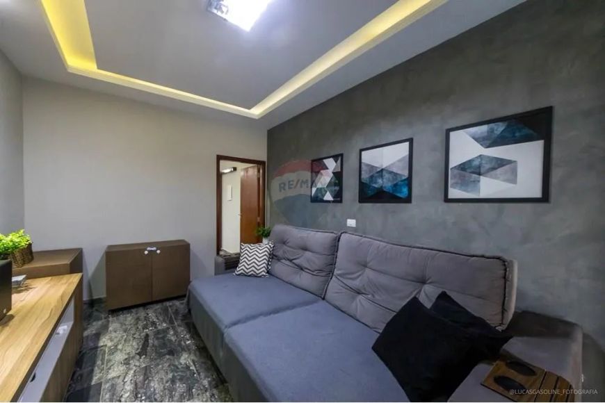 Casa Moderna com Piscina em Jardim Morada Nova