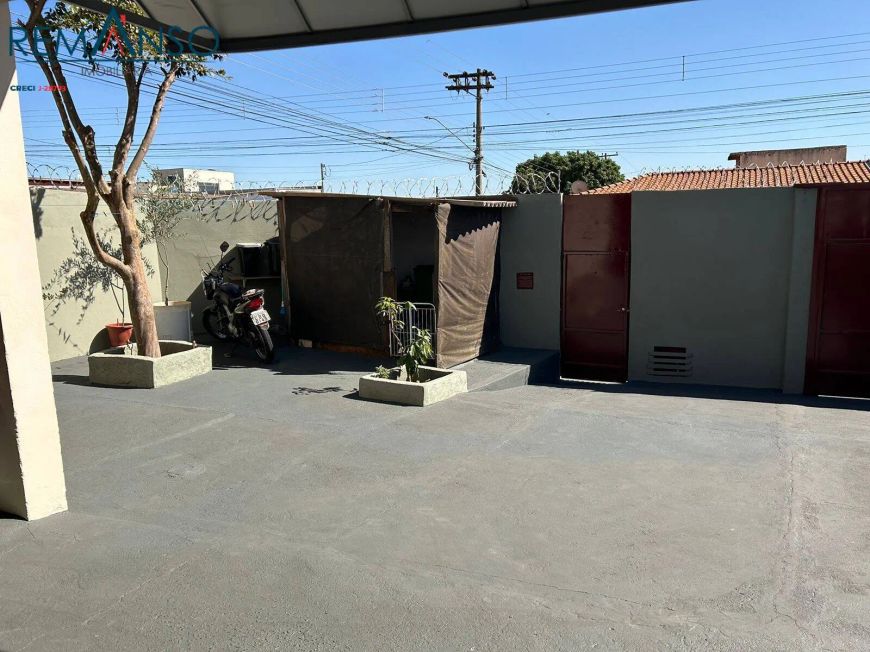 Casa com 3 Quartos à venda, 300m² - Jaboticabal/SP