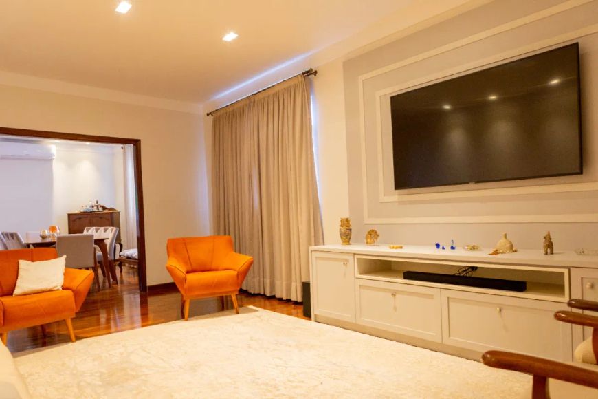 Casa de vila para venda com 3 quartos, sendo 1 suíte, 220m²