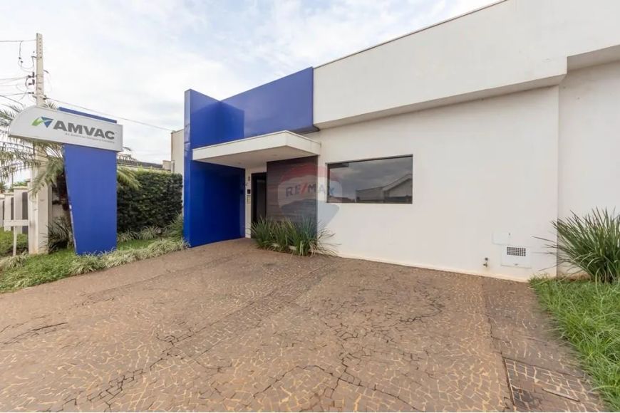 Casa comercial ou corporativa à venda área total 618 m² e construída 363 m² Nova Jaboticabal