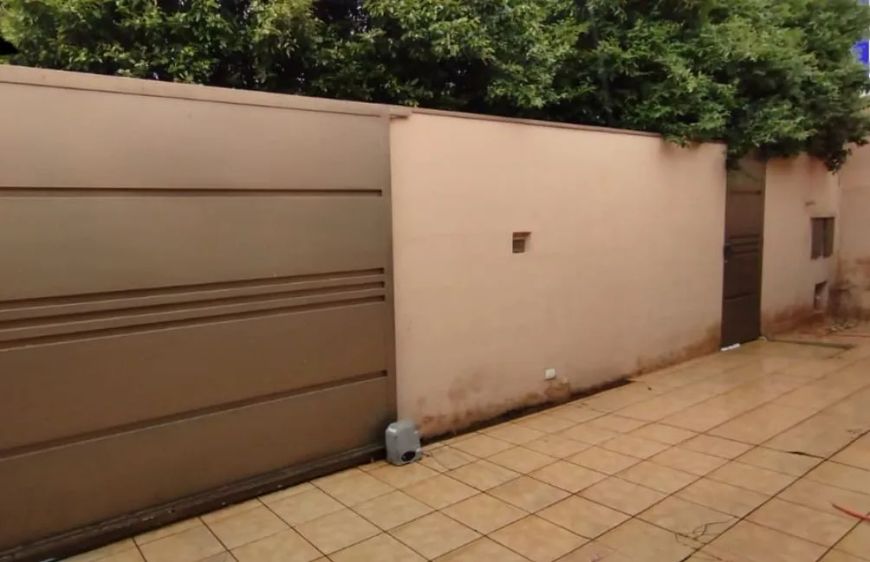 Casa tipo para venda com 5 quartos, 189m²