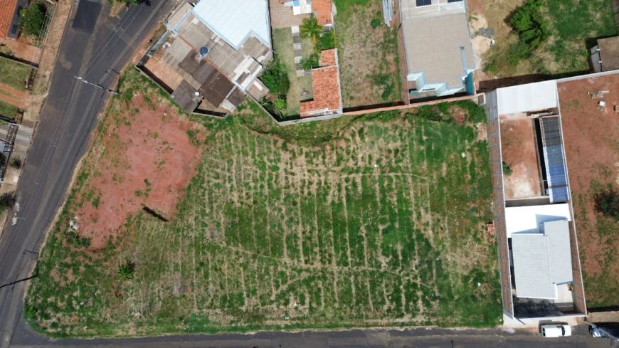 Terreno residencial para venda, 320m²