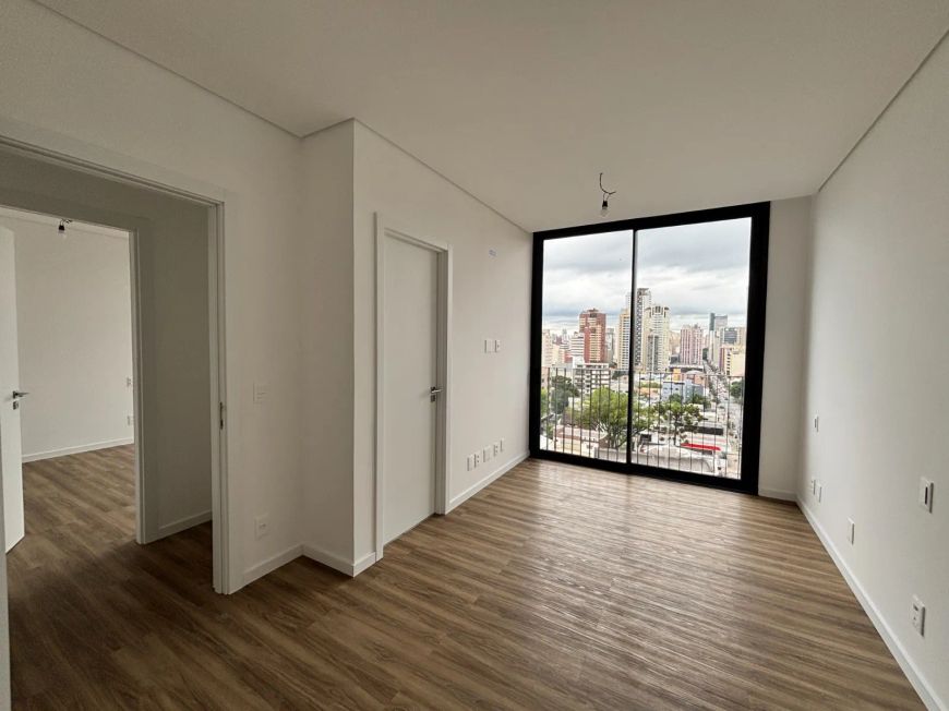 Apartamento Duplex no Vaz Batel com 2 quartos e 2 vagas