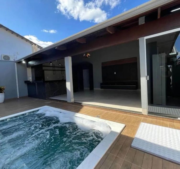 Imóvel para venda com 116 metros quadrados com 2 quartos em Centro - Navegantes - SC