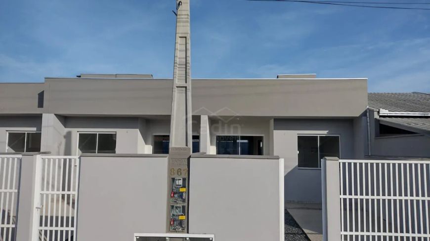 CASA GEMINADA AVERBADA,À VENDA, R$ 335.000,00 BAIRRO NOSSA SENHORA DAS GRAÇAS EM NAVEGANTES