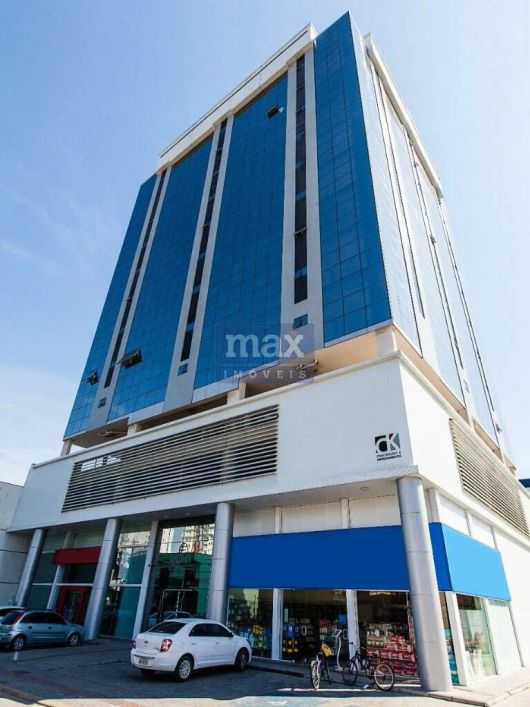 Sala Comercial Centro, no coração de Navegantes.