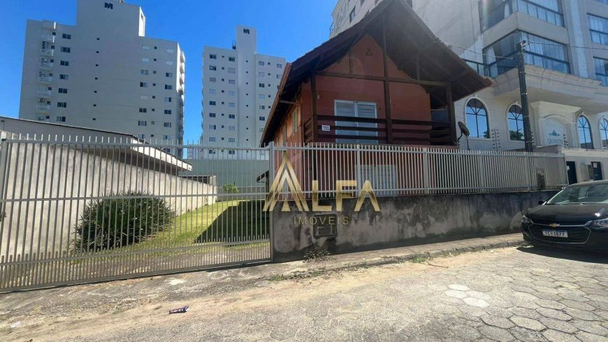 Casa 100 metros da Praia de Gravatá