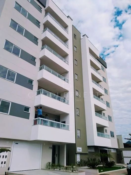 Apartamento com 2 dormitórios sendo 1 suíte no Bairro Gravatá em Navegantes